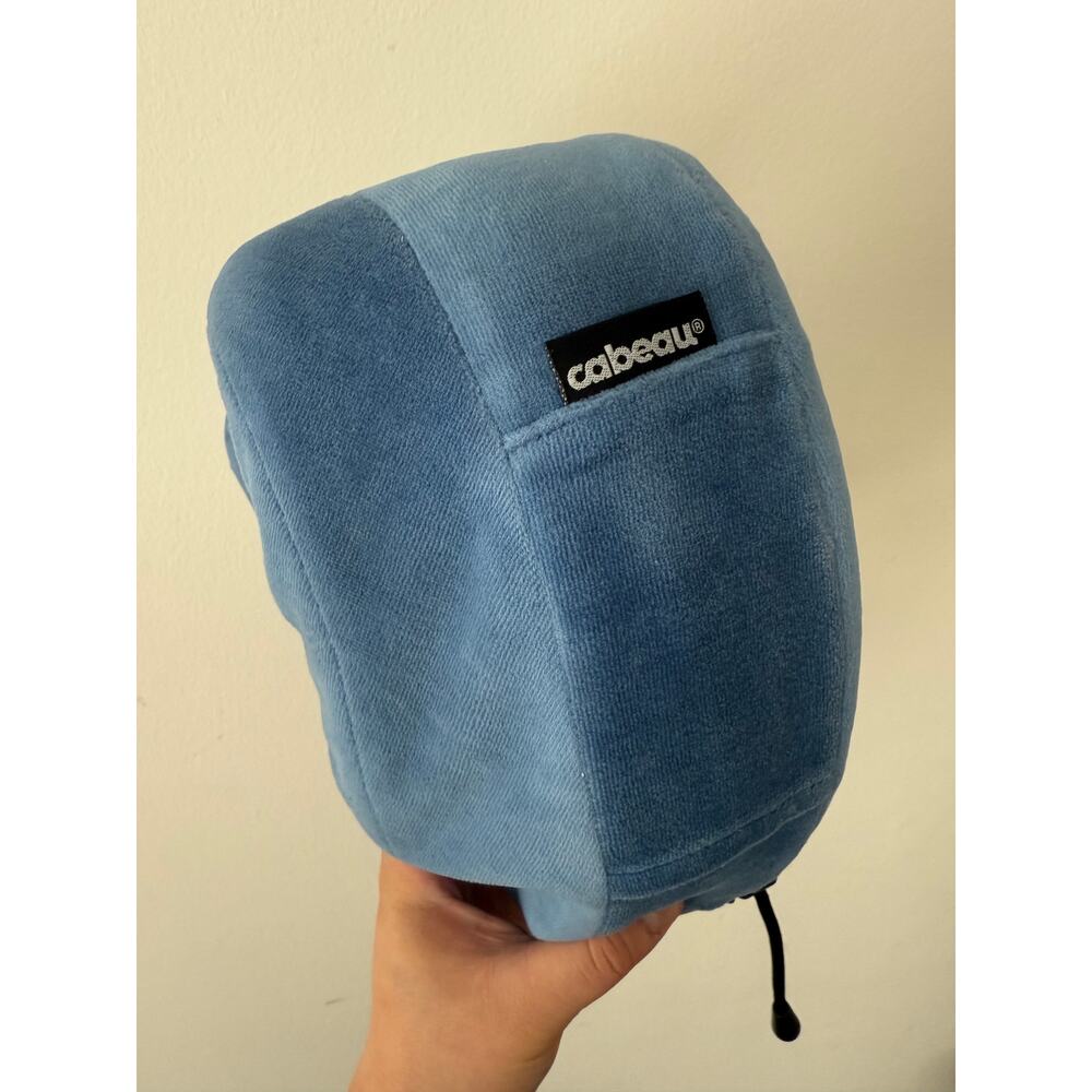 Cabeau Blue Evolution Classic Memory Foam Neck Airplane Pillow Washable Cover - Picture 4 of 5